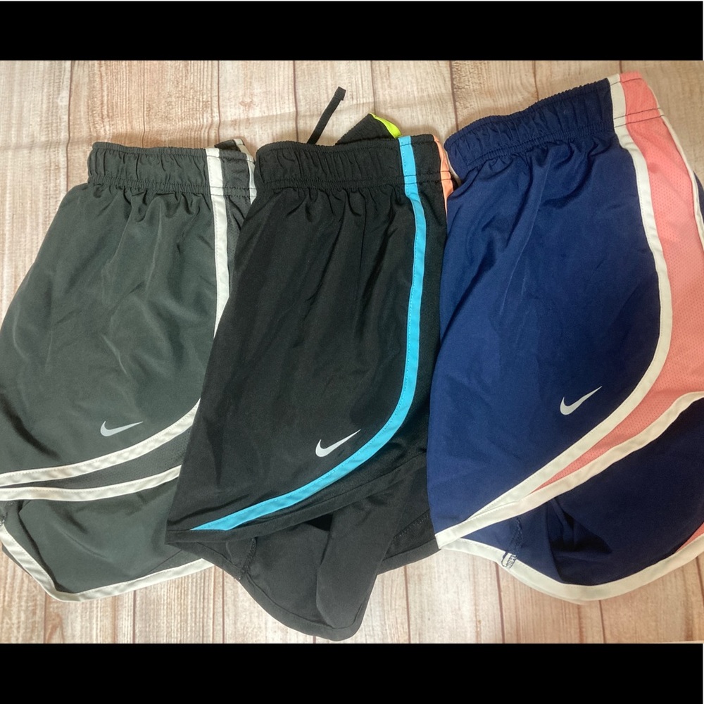 Nike Dri Fit Tempo Women’s Shorts